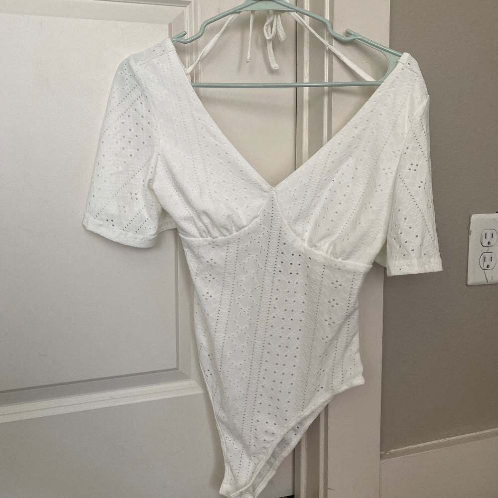 Eyelet embroidery butterfly sleeve v neck bodysuit